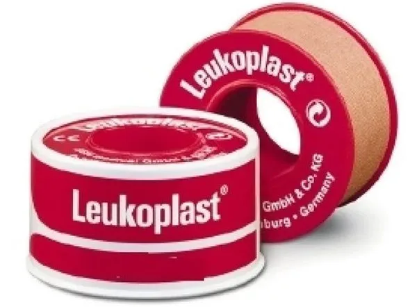 CEROTTO CHIRURGICO PERFORATO PER FISSAGGIO MEDICAZIONI IN ROCCHETTO LEUKOPLAST SUPPORTO VISCOSA COLOR PELLE MASSA ADESIVA CAUCCIU' OSSIDO DI ZINCO 1,25X500CM