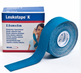 BENDA ADESIVA LEUKOTAPE K PER TAPING FISIOTERAPICO LARGHEZZA 2,5 CM LUNGHEZZA 5 M COLORE BLU IN ROTOLO